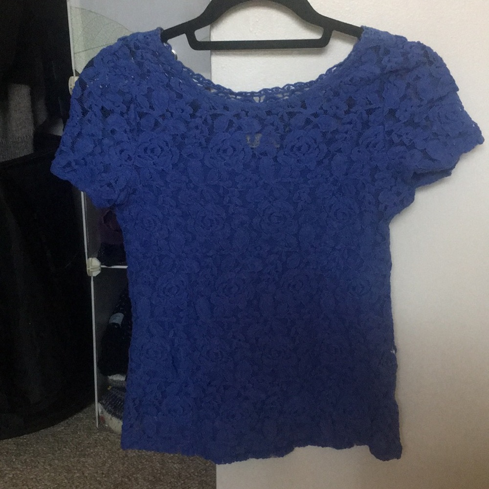 Blue close knit lace top from Peruna.